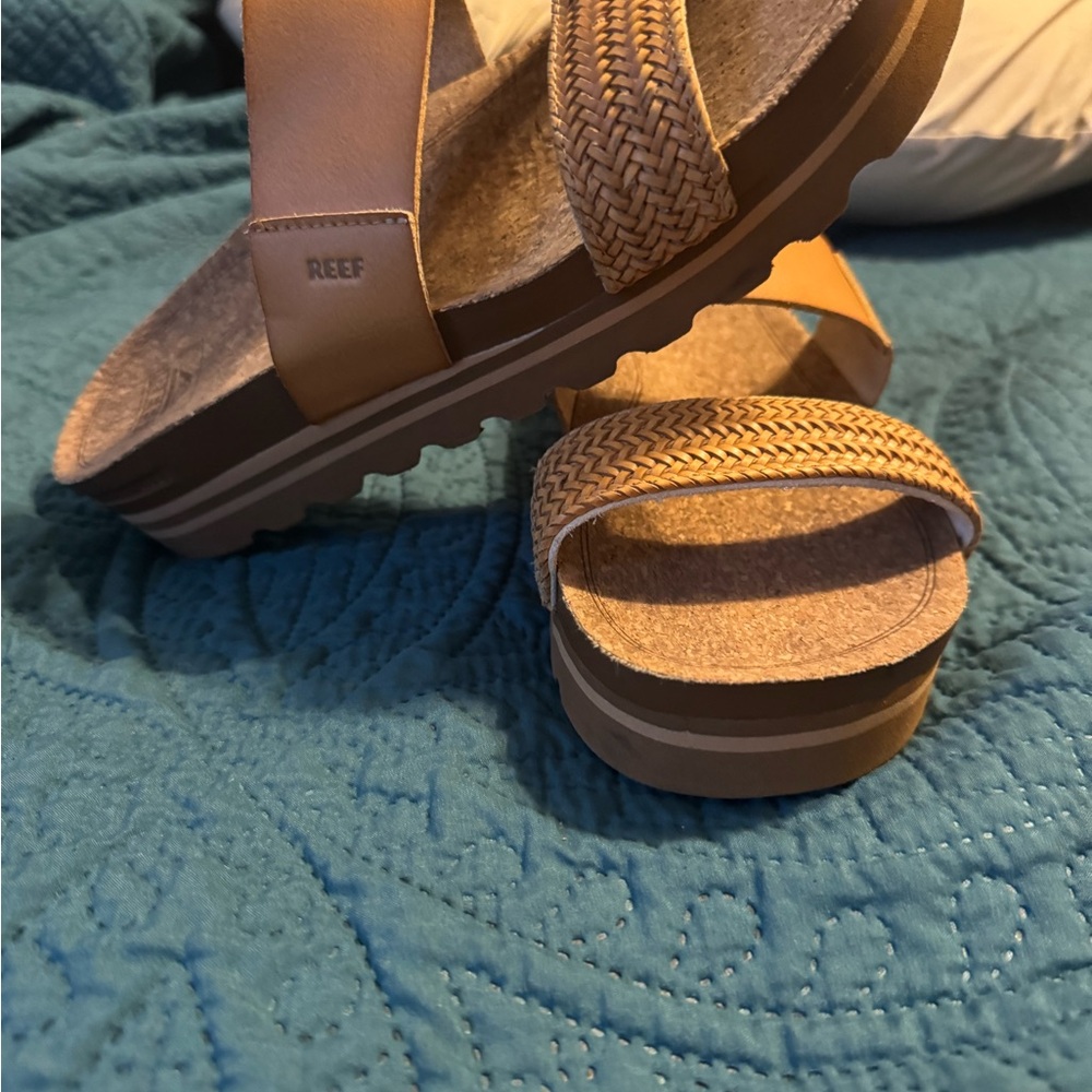 Reef Women's Brown and Tan Sandals